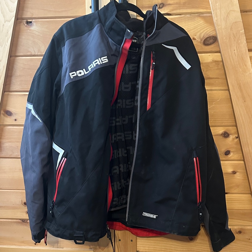 Men's Black and Gray Jacket